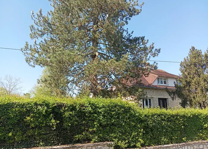 Beauregard Posay Apartment